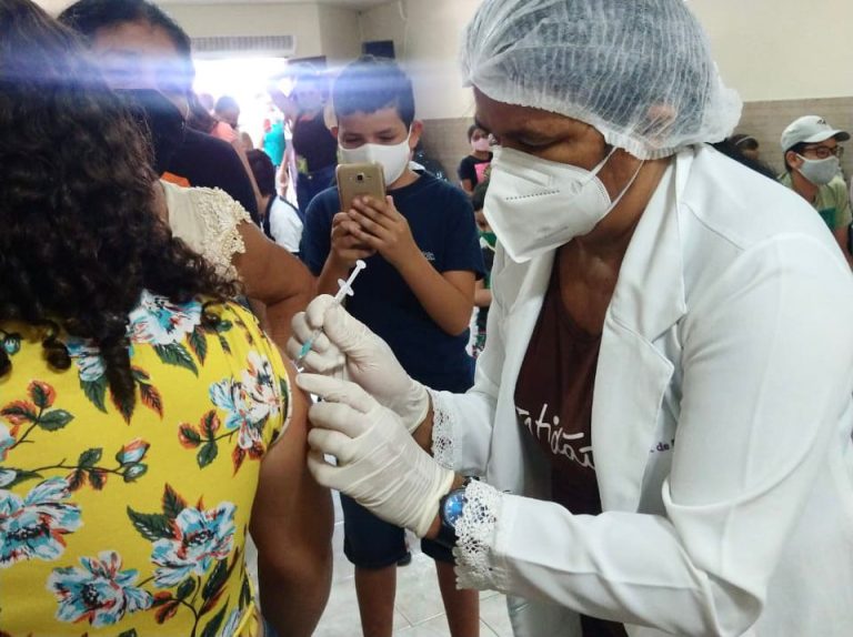 Leia mais sobre o artigo Vacinação contra a gripe terá dia D neste sábado (20) em Rafael Fernandes, confira local e público alvo;